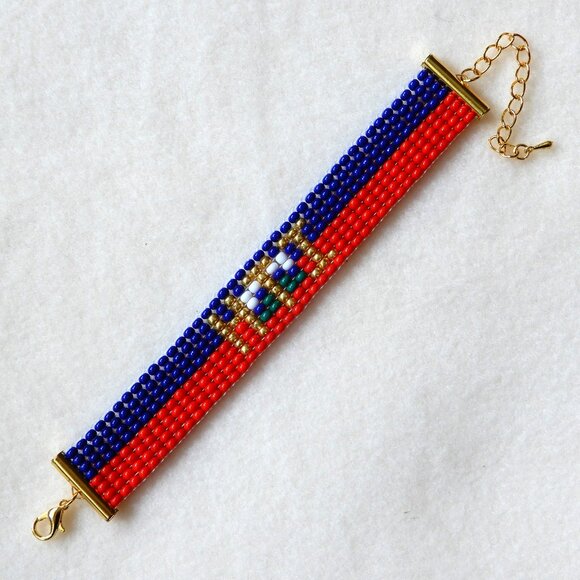 Haiti Haitian flag bead bracelet, handmade, adjustable length, 30% to charity - Picture 4 of 8